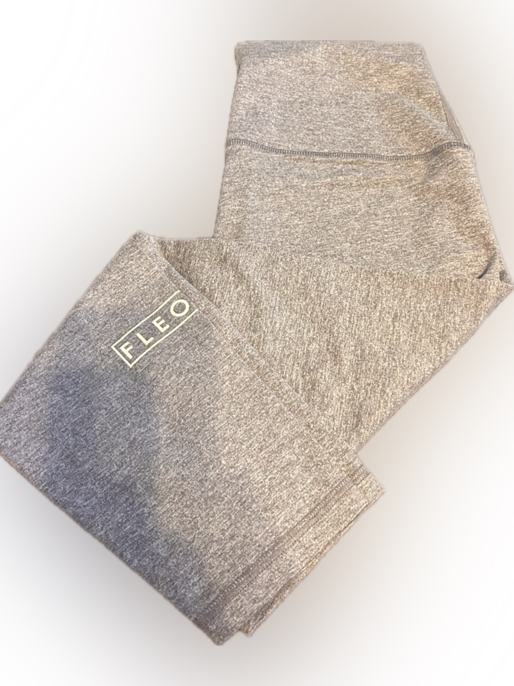 Fleo casual Heather Gray activewear Leggings 21' woman's size large. Gym/yoga